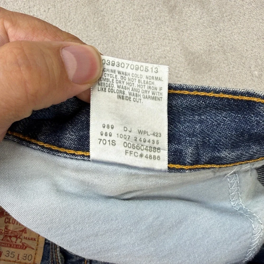 Levis levi 560